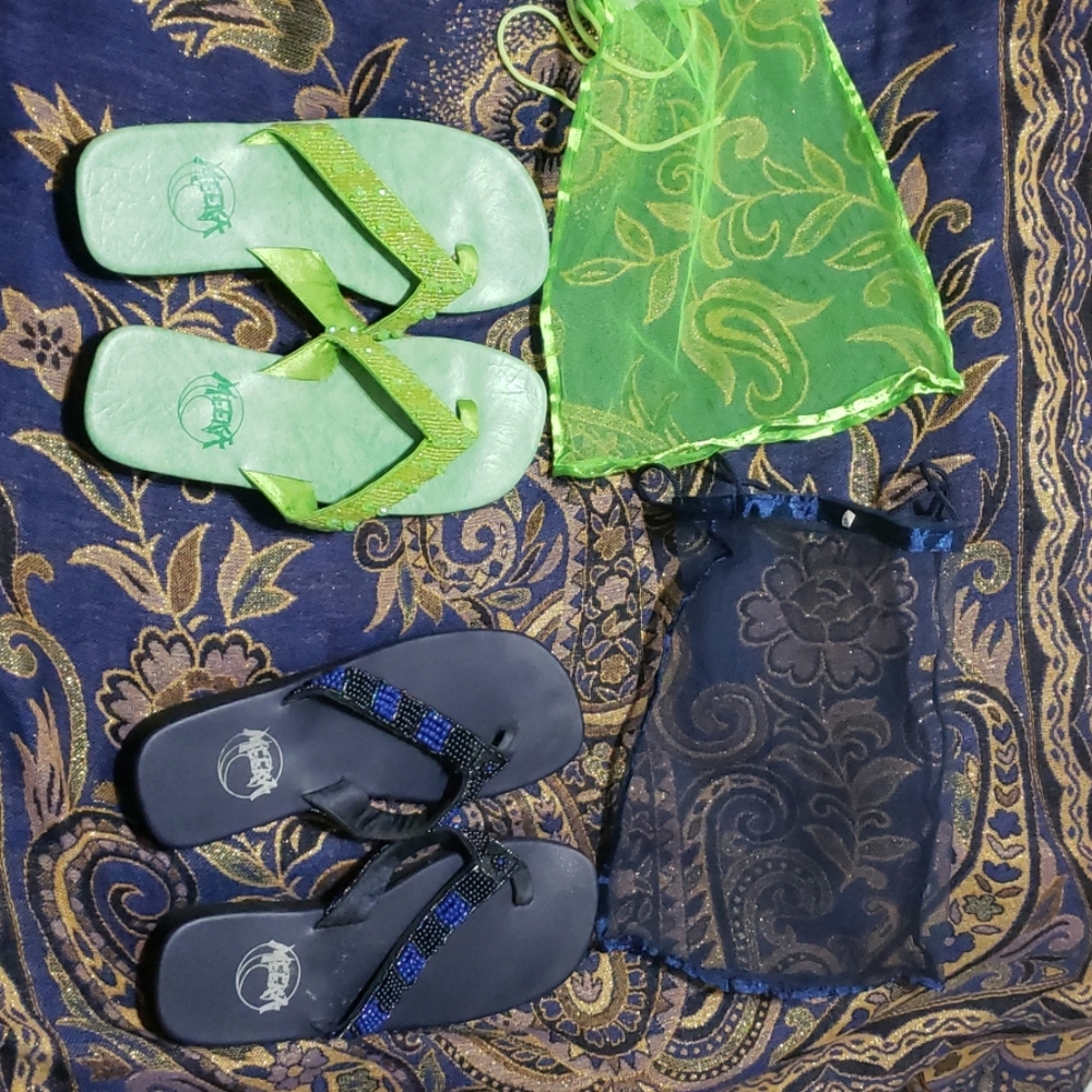 Bundle of beaded sandals! Meeka!